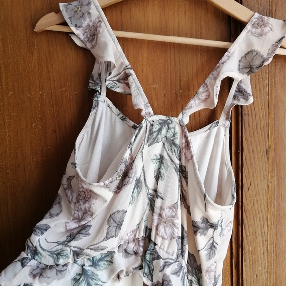 Medium DEX summer dress pink blush nude floral ruffle chiffon - Picture 7 of 8